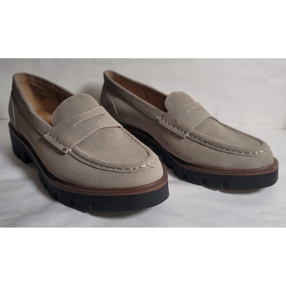 Cliffs By White Mountain Loafer GloriaShoes Womens 9.5 Beige Faux Suede Lug Sole